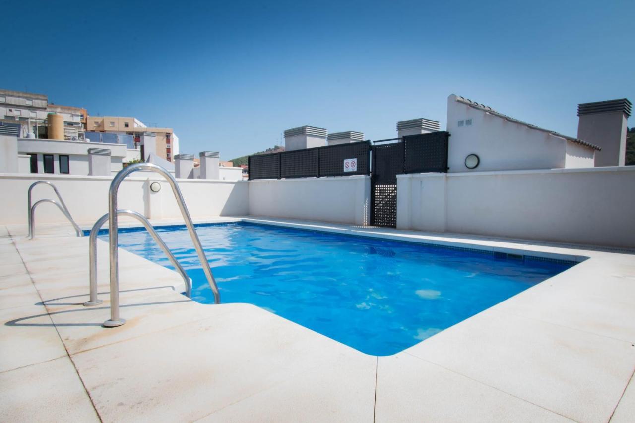 Holidays2Malaga Refino Pool And Parking Eksteriør billede
